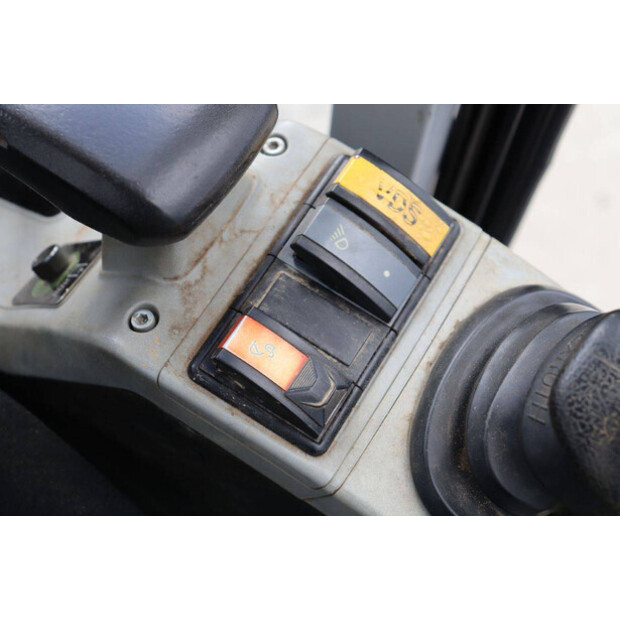 2017 Neuson E12-04-46503106