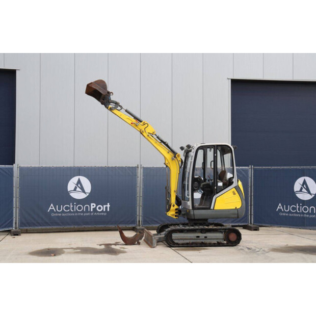 2017 Neuson E12-04-46503111