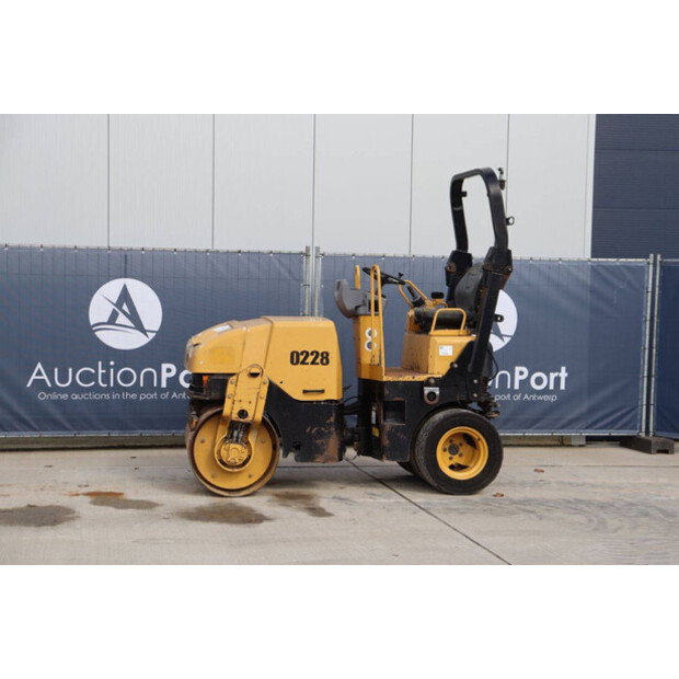 2004 كاتربيلر CB225E-46503318