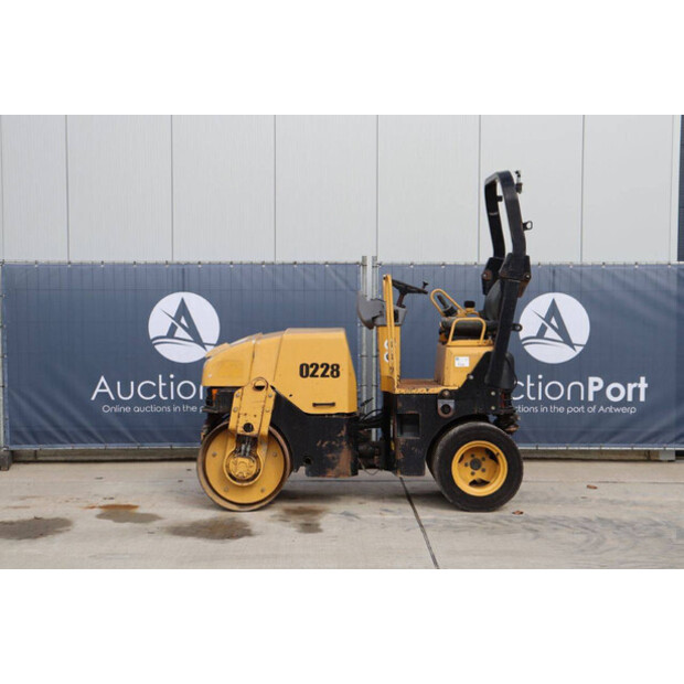 2004 كاتربيلر CB225E-46503319