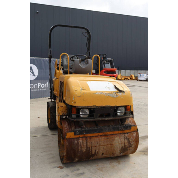 2004 كاتربيلر CB225E-46503324