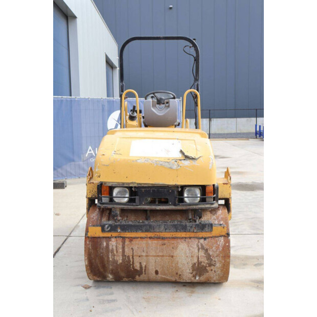 2004 كاتربيلر CB225E-46503325