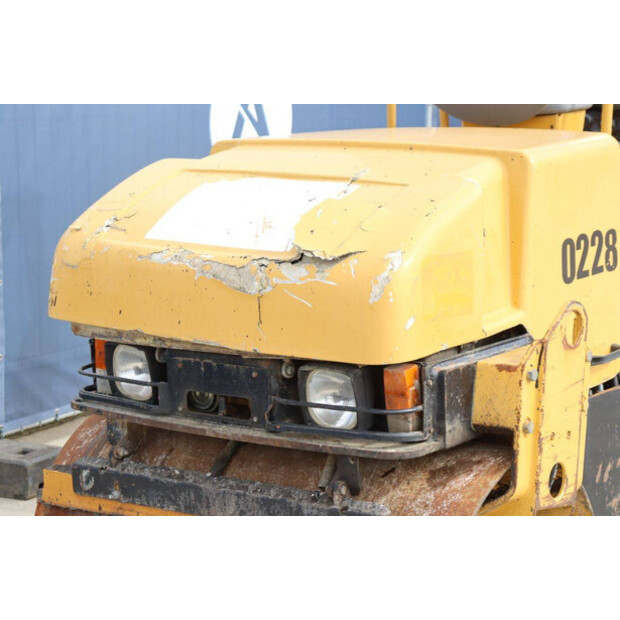 2004 كاتربيلر CB225E-46503327