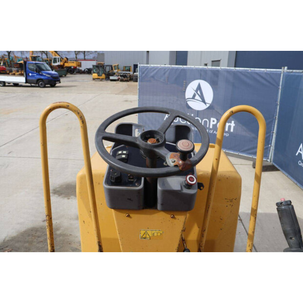 2004 كاتربيلر CB225E-46503334