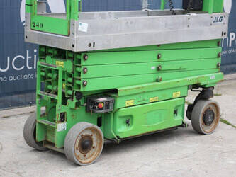 2012-jlg-2630es-1441501-46503463