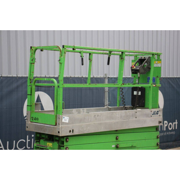 2012 جيه ال جي 2630ES-46503464