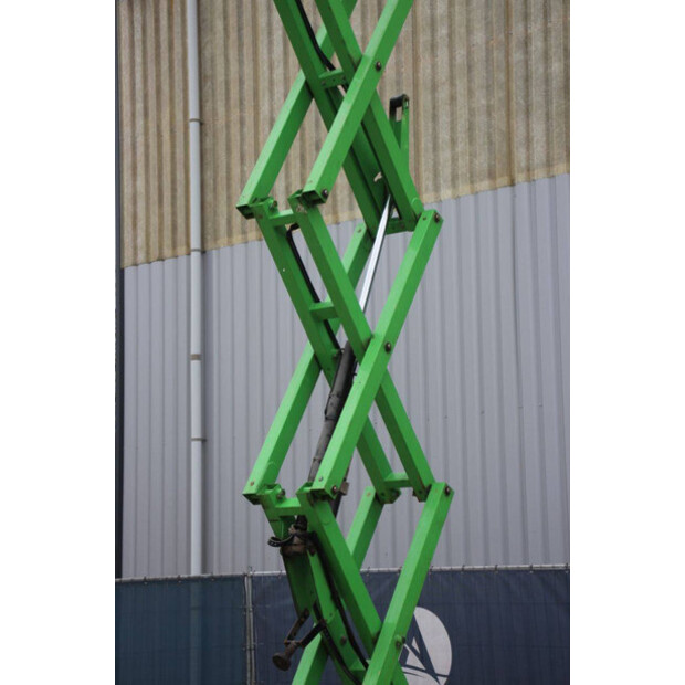 2012 جيه ال جي 2630ES-46503480