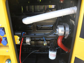 2025-compal-power-vg-r30-1441522-46503962