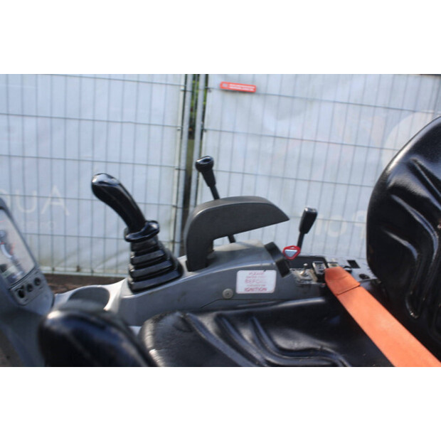 2016 كوبوتا KX015-4-46504096