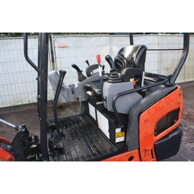 2014 KUBOTA KX015-4-46504111