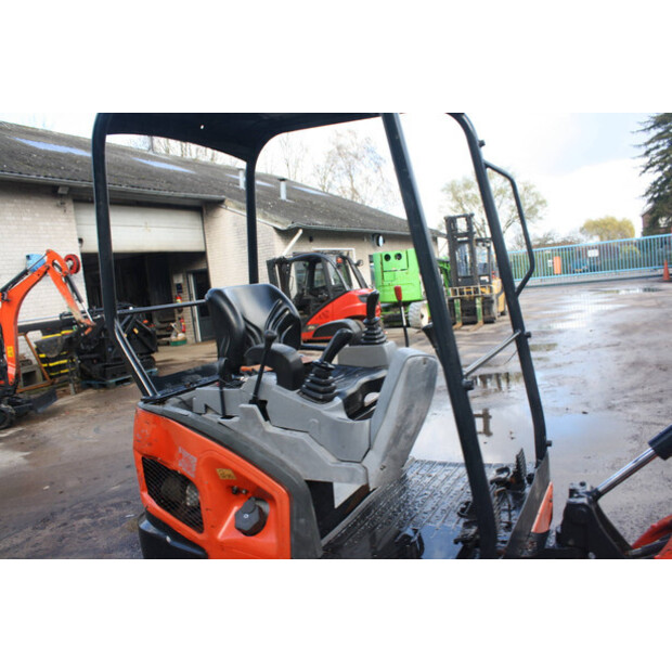 2014 KUBOTA KX015-4-46504114