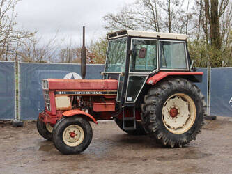 صورة ل تراكتورات زراعية انترناشونال 844 للبيع في هولندا