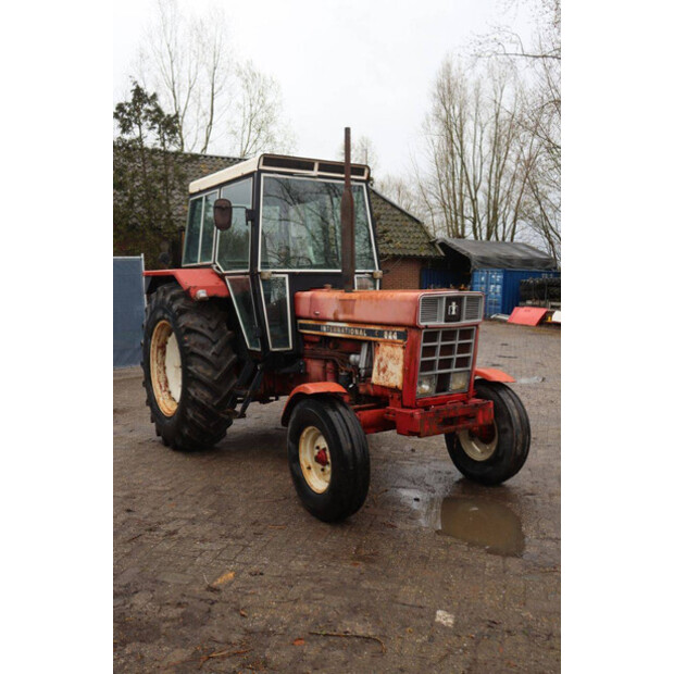 International 844-46504162