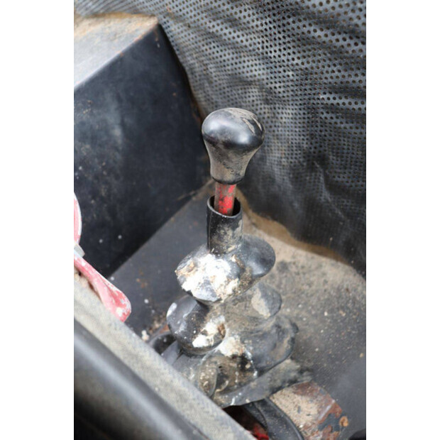 International 844-46504185