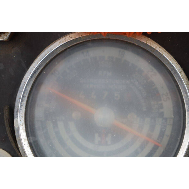 International 844-46504190