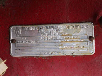 international-844-46504193