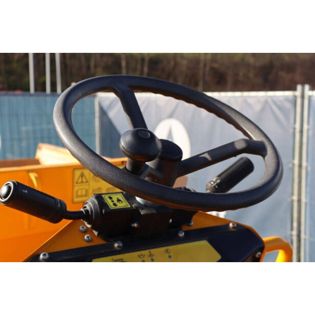 2023 Thwaites Mach 2080-46504323