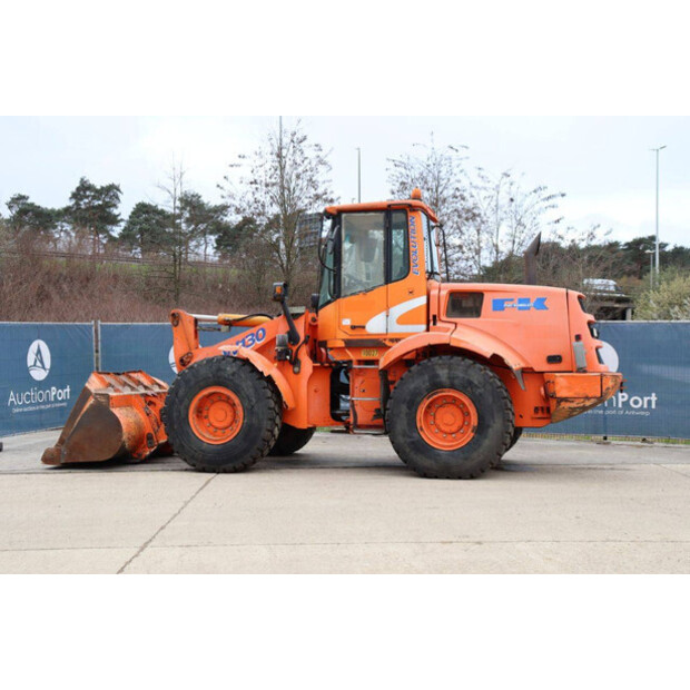 2004 Fiat Kobelco W131-46504512