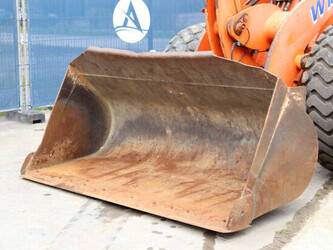 2004-fiat-kobelco-w131-46504520