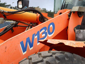 2004-fiat-kobelco-w131-46504523