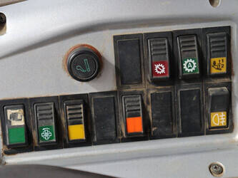 2004-fiat-kobelco-w131-46504544