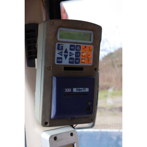 2004 Fiat Kobelco W131-46504549