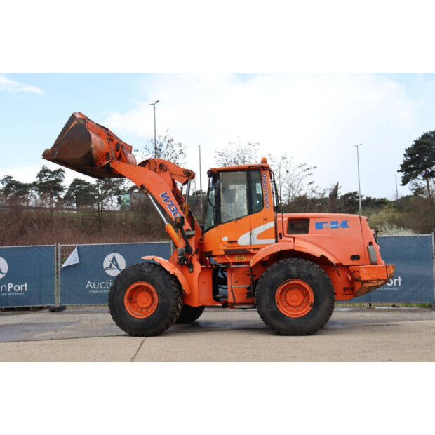 2004 Fiat Kobelco W131-46504561