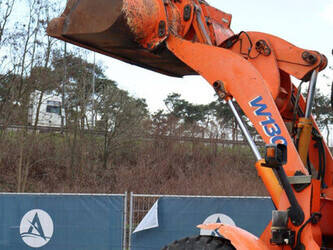 2004-fiat-kobelco-w131-46504562