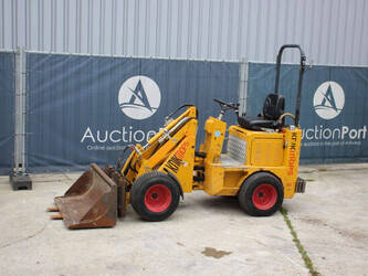 Image for WHEEL LOADERS 2013 Gebr Knikmops 90