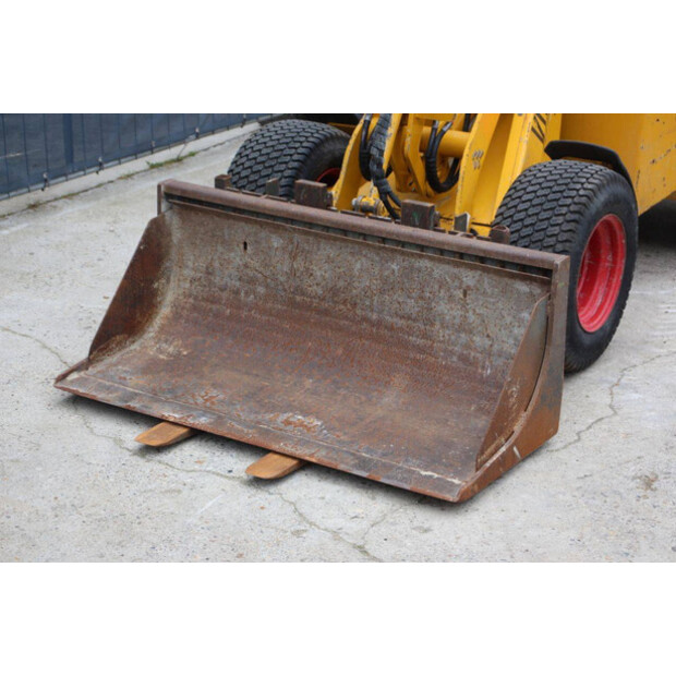 2013 جي بي آر Knikmops 90-46504571