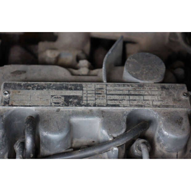 2001 احلامن AZ85-46504650