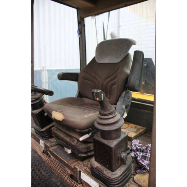 2001 احلامن AZ85-46504654