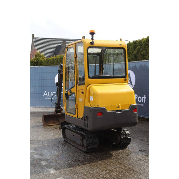 2000 فولفو 261-46504899