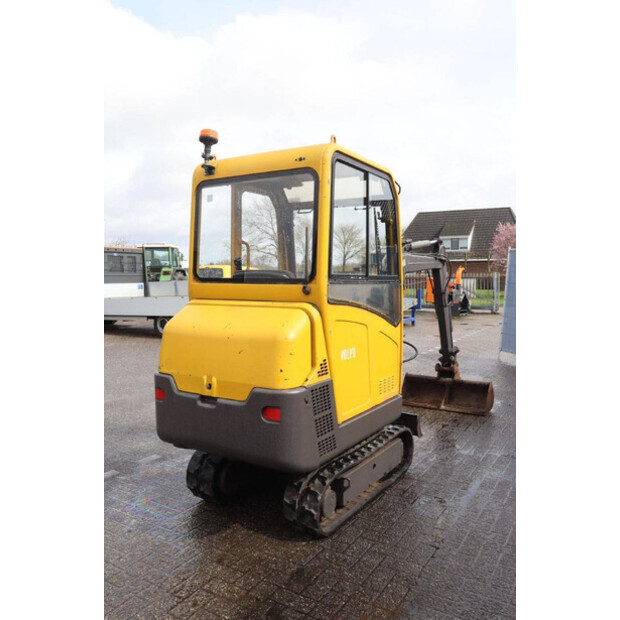 2000 فولفو 261-46504901