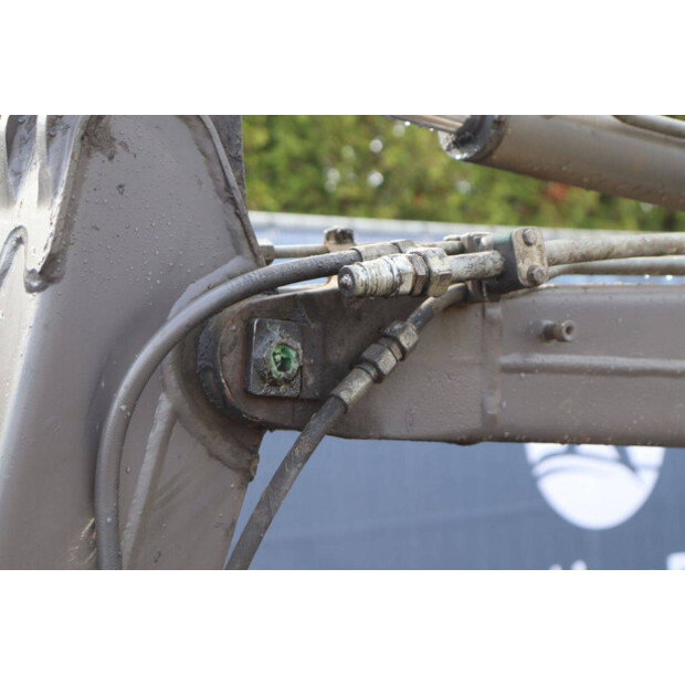 2000 فولفو 261-46504909