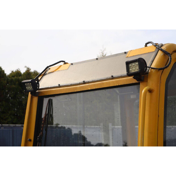 2000 فولفو 261-46504912