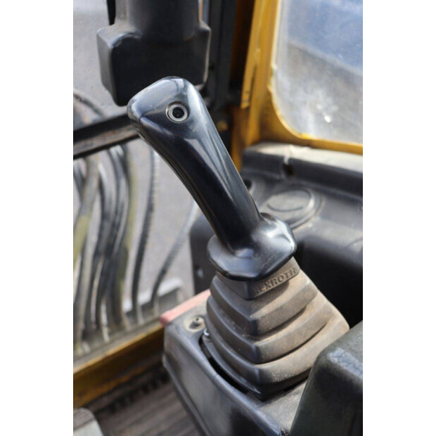 2000 فولفو 261-46504921