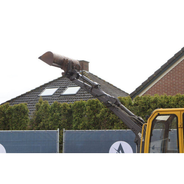 2000 فولفو 261-46504936