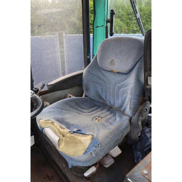 1994 احلامن AL7-46504975