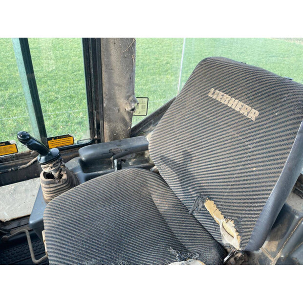 1999 ليبهير L507-46505004