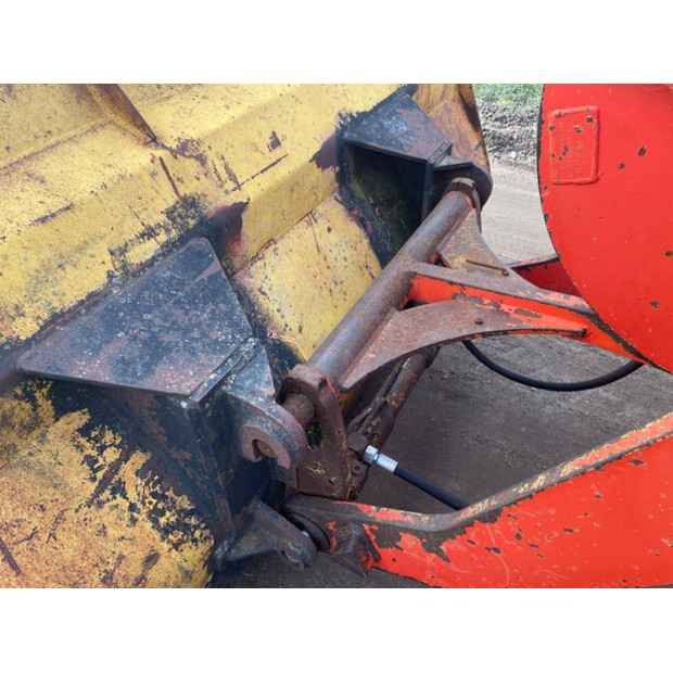 1999 ليبهير L507-46505009