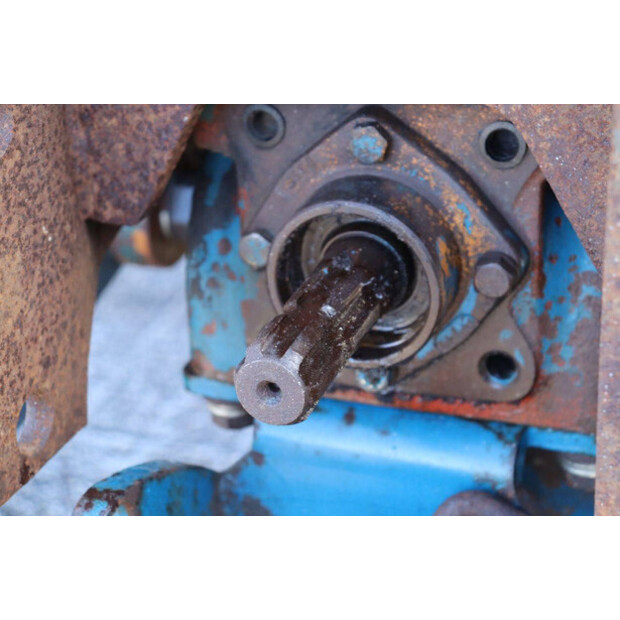 1984 Ford 4610-46505102