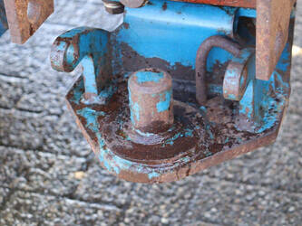 1984-ford-4610-46505103