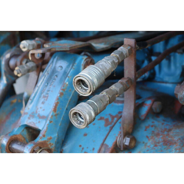 1984 Ford 4610-46505104