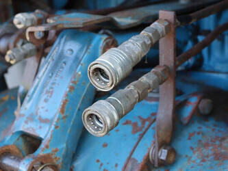 1984-ford-4610-46505104