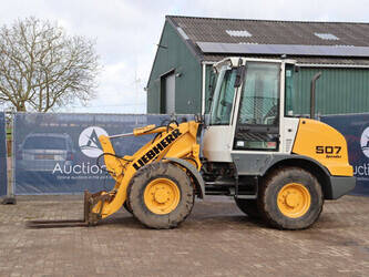Image for WHEEL LOADERS 2011 Liebherr L507