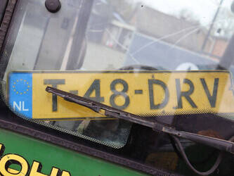 2004-john-deere-3420-46505475