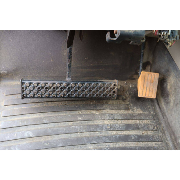 2004 JOHN DEERE 3420-46505488