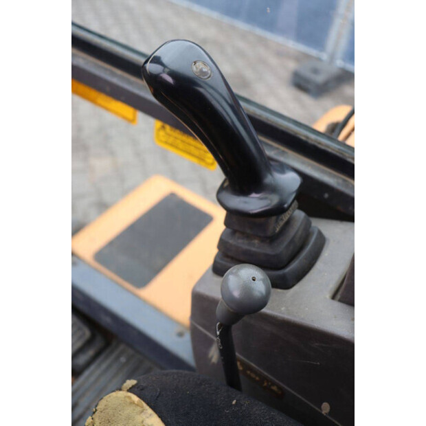 2003 CASE 28 CAB-46505576