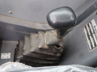 2000-new-holland-lm410-46505614